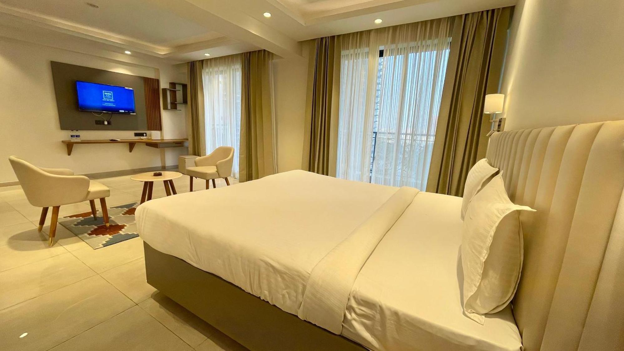 Hotel Maple Tree - Near Ekana Cricket Stadium - 러크나우 외부 사진
